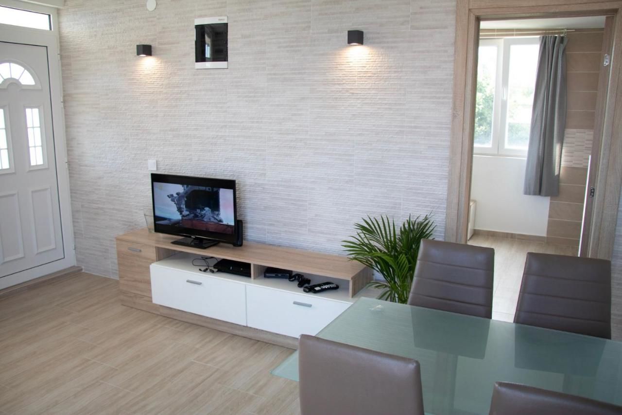 Апартаменты Villa Adria Apartments Будва