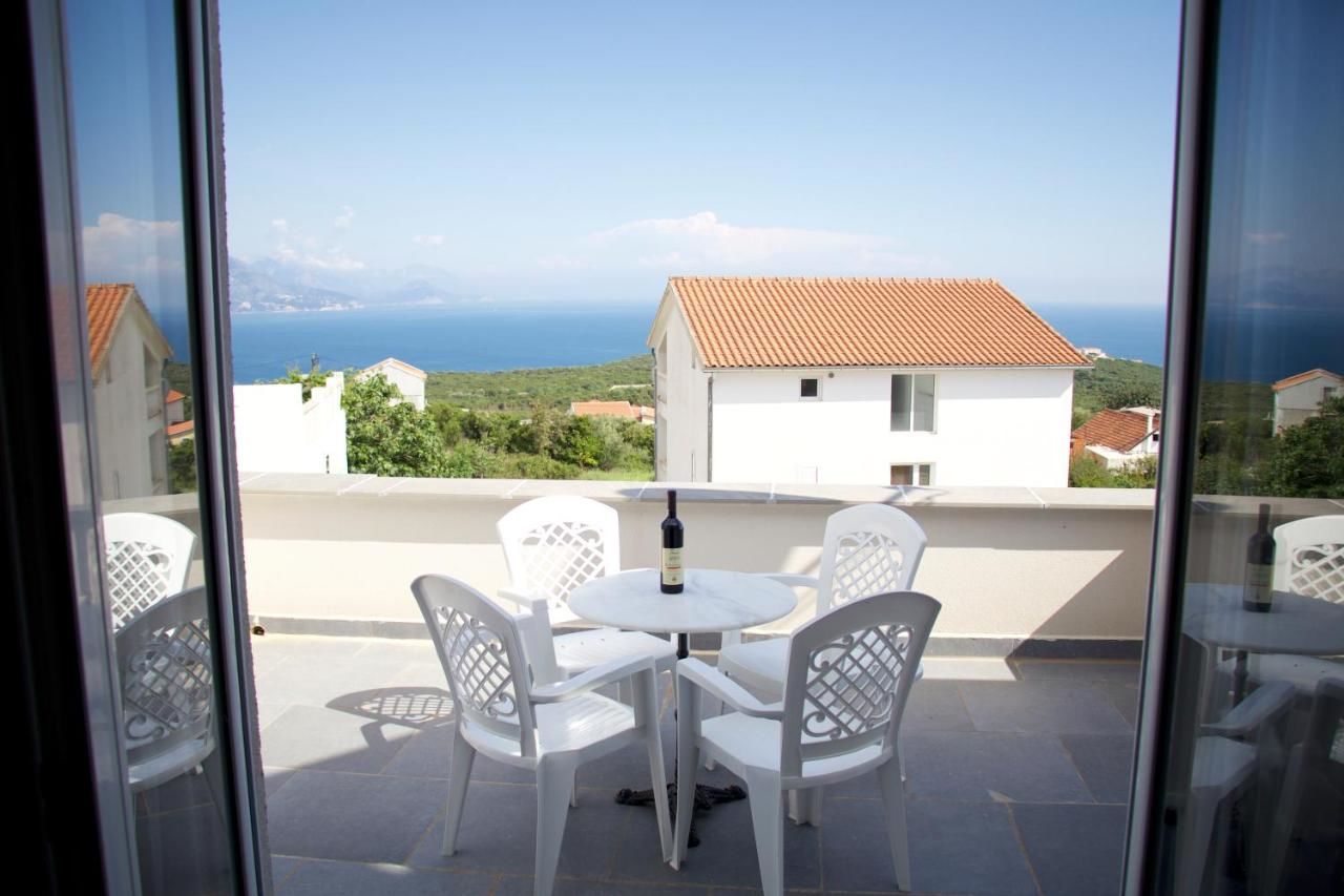 Апартаменты Villa Adria Apartments Будва