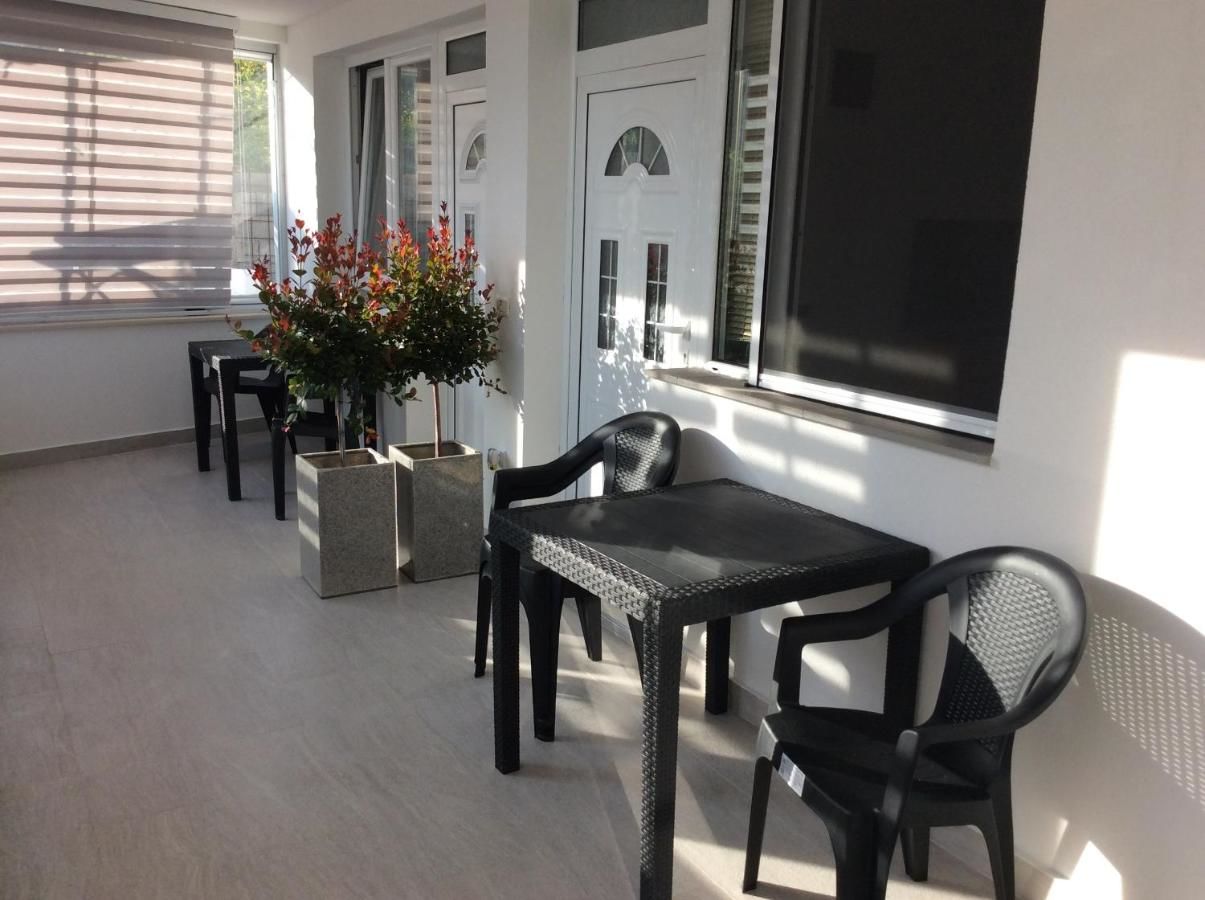 Апартаменты Villa Adria Apartments Будва