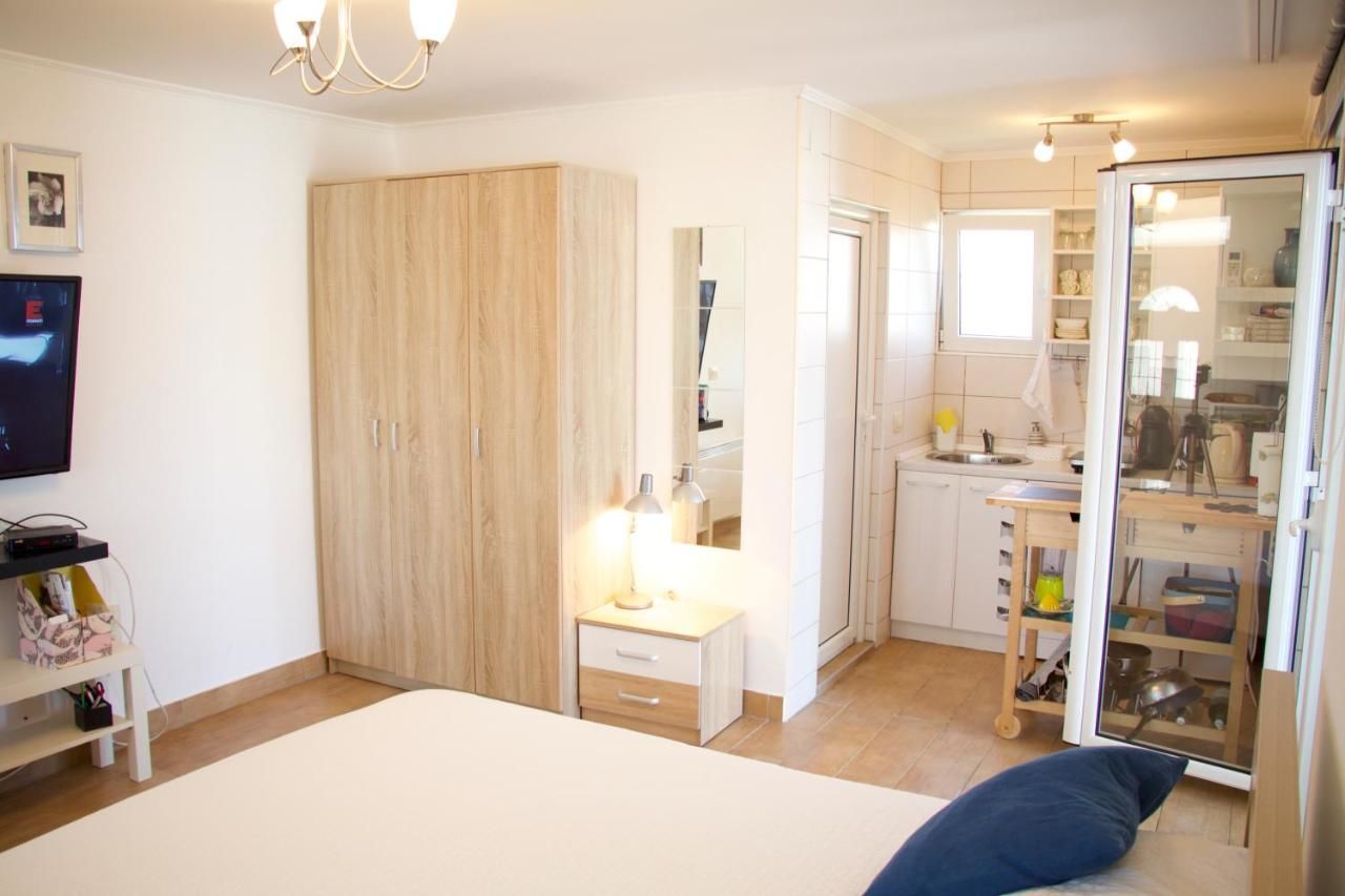 Апартаменты Villa Adria Apartments Будва