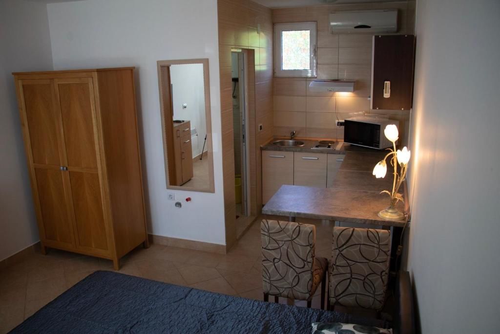 Апартаменты Villa Adria Apartments Будва