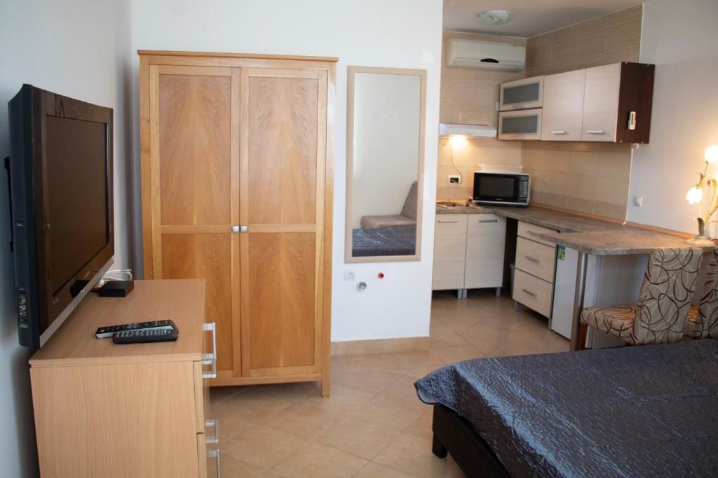 Апартаменты Villa Adria Apartments Будва