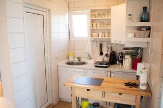 Апартаменты Villa Adria Apartments Будва Семейный люкс с балконом-5