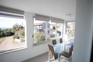 Апартаменты Villa Adria Apartments Будва Семейный люкс с балконом-10